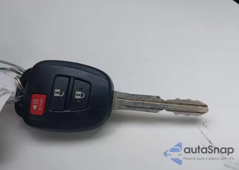 2015 Toyota Rav4 Le z USA, uszkodzony, nr VIN JTMBFREV1FD154217